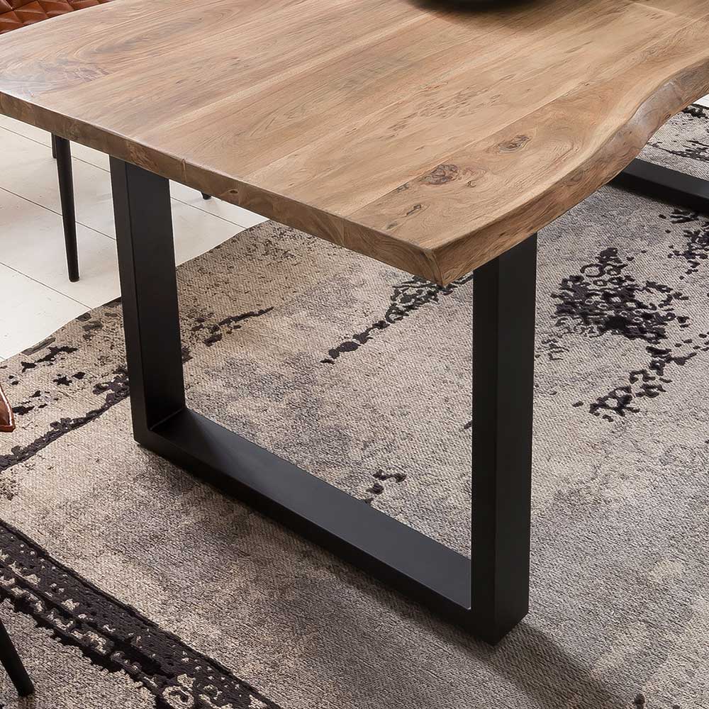 Esszimmer Tisch & Bank & Stühle aus Holz & Metall & Kunstleder