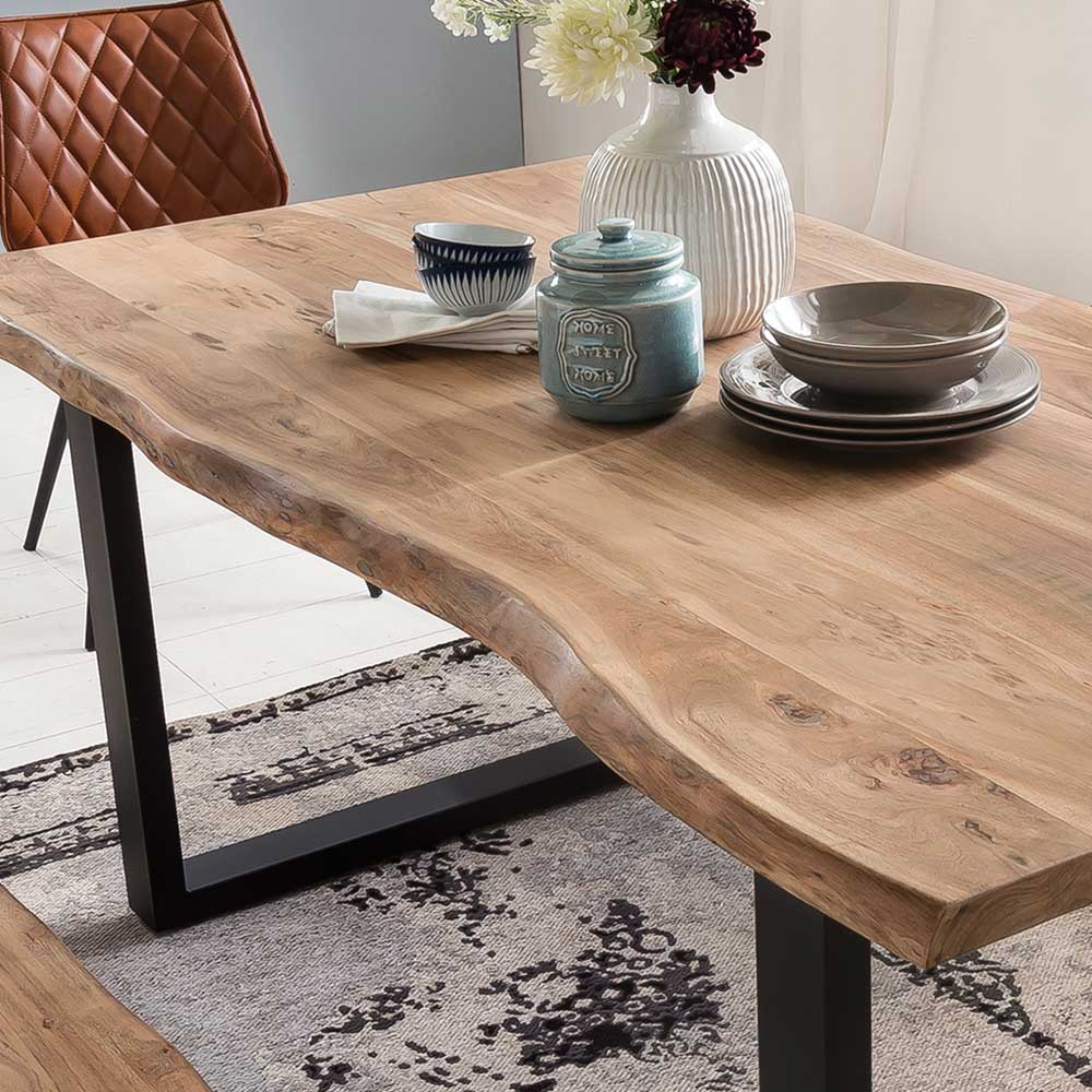 Esszimmer Tisch & Bank & Stühle aus Holz & Metall & Kunstleder