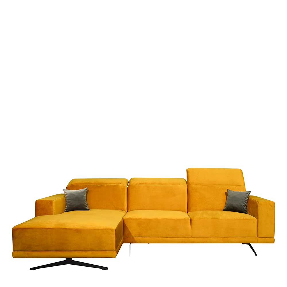 Design Sofa in Gelb Velours - Yoco